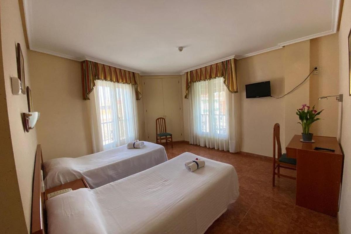 El Pozo De La Nieve Hotell Tordesillas Eksteriør bilde